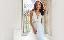 Simple wedding dresses: stylish, elegant, laconic